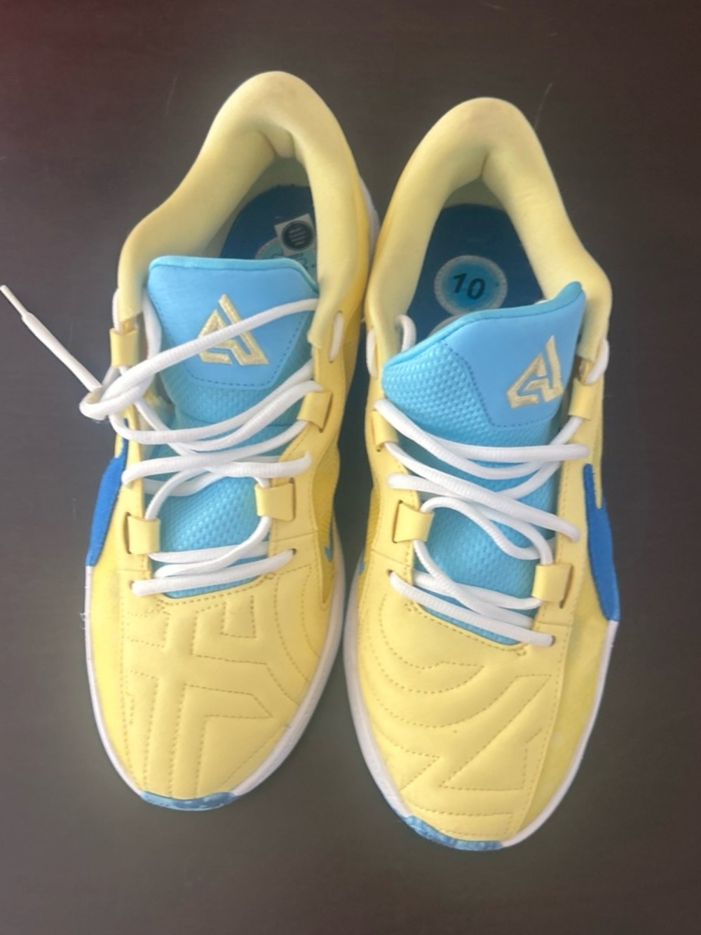 Nike Air Jordan 4 Retro "Yellow" sneakers